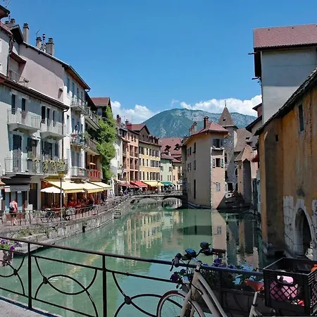 Apartmán Cozy Between Annecy, Aix Les Bains, And Geneva Bonneguete
