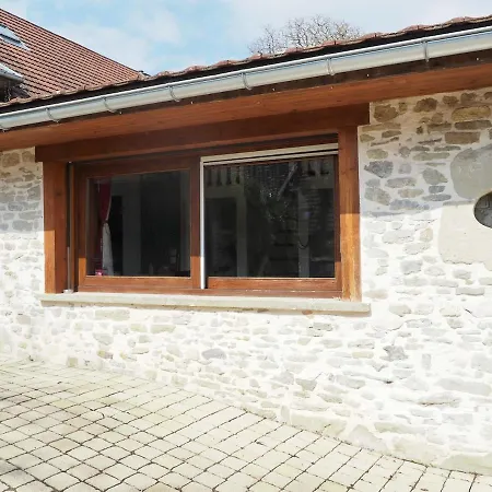 Cozy Between Annecy, Aix Les Bains, And Geneva Bonneguete